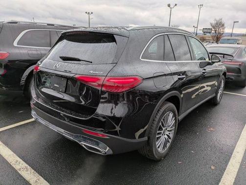 2026 Mercedes-Benz GLC 300 4MATIC