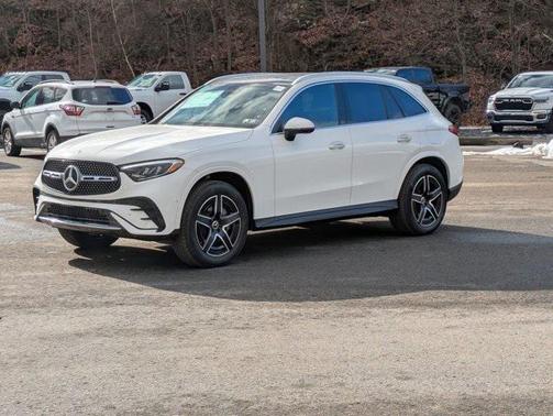 2025 Mercedes-Benz GLC 350e Base