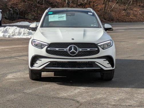 2025 Mercedes-Benz GLC 350e Base