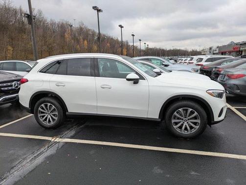 2026 Mercedes-Benz GLC 300 4MATIC