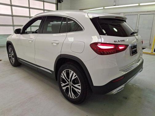 2026 Mercedes-Benz GLA 250 4MATIC