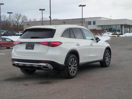 2026 Mercedes-Benz GLC 300 4MATIC