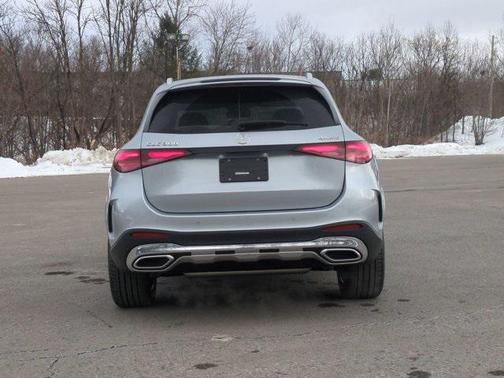 2026 Mercedes-Benz GLC 300 4MATIC