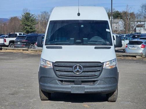 2025 Mercedes-Benz Sprinter 2500 Standard Roof