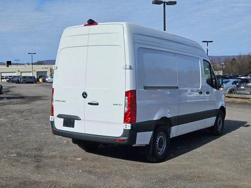 2025 Mercedes-Benz Sprinter 2500 Standard Roof