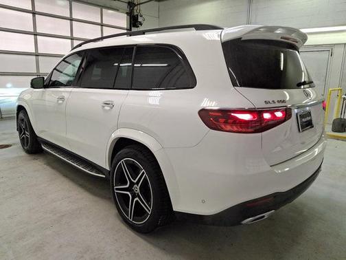 2026 Mercedes-Benz GLS 450 4MATIC