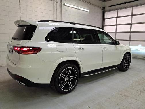 2026 Mercedes-Benz GLS 450 4MATIC