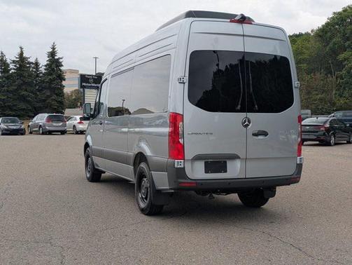 2025 Mercedes-Benz Sprinter 2500 Passenger 144 WB
