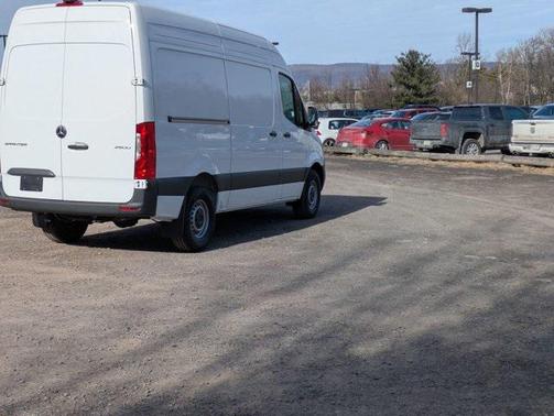 2025 Mercedes-Benz Sprinter 2500 Standard Roof