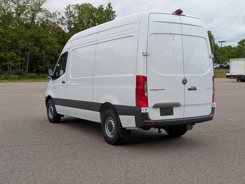2025 Mercedes-Benz Sprinter 2500 Standard Roof