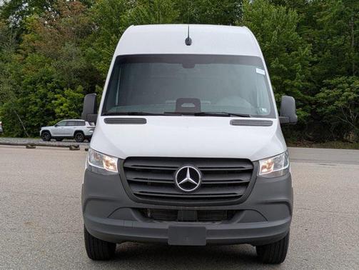 2025 Mercedes-Benz Sprinter 2500 Standard Roof