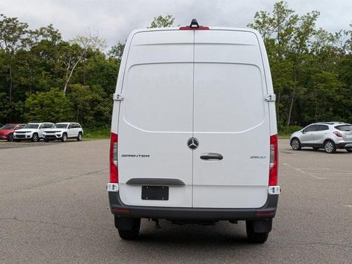 2025 Mercedes-Benz Sprinter 2500 Standard Roof