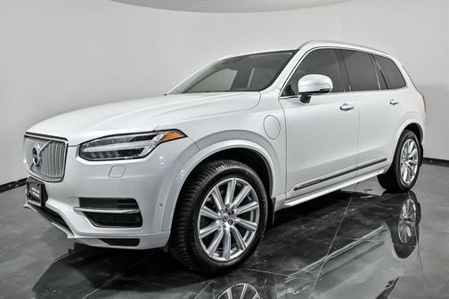 2016 Volvo XC90 Hybrid T8 Inscription