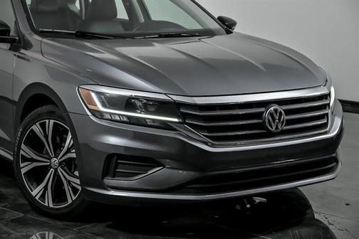 2022 Volkswagen Passat 2.0T Limited Edition
