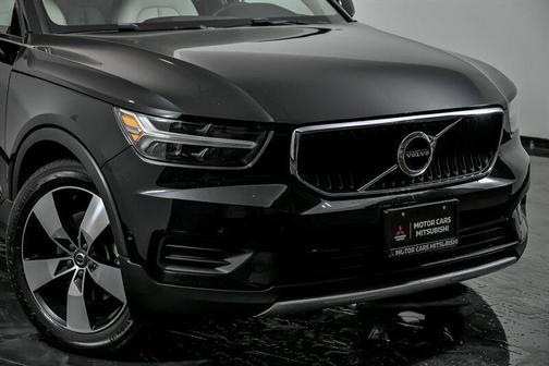 2019 Volvo XC40 T5 Momentum