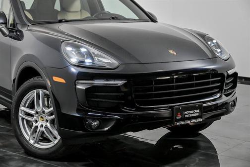 2016 Porsche Cayenne Cayenne