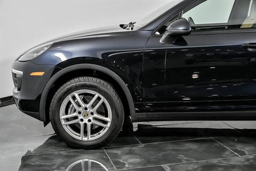 2016 Porsche Cayenne Cayenne