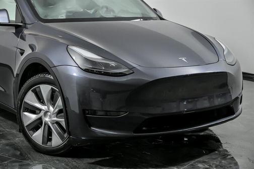 2022 Tesla Model Y Long Range Dual Motor All-Wheel Drive