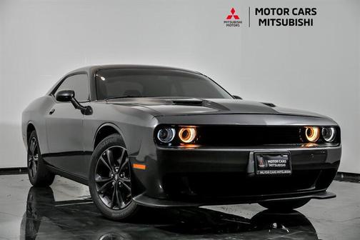 Granite Pearlcoat 2020 Dodge Challenger SXT