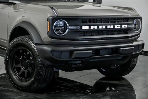 Marsh Gray 2025 Ford Bronco