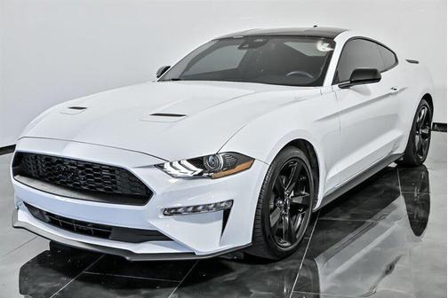 2023 Ford Mustang EcoBoost