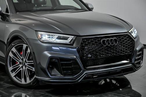 Daytona Gray Pearl Effect 2018 Audi SQ5 3.0T Prestige