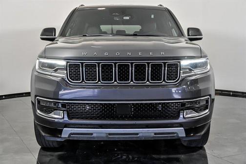 Baltic Gray Metallic Clearcoat 2023 Jeep Wagoneer L Series II 4x4