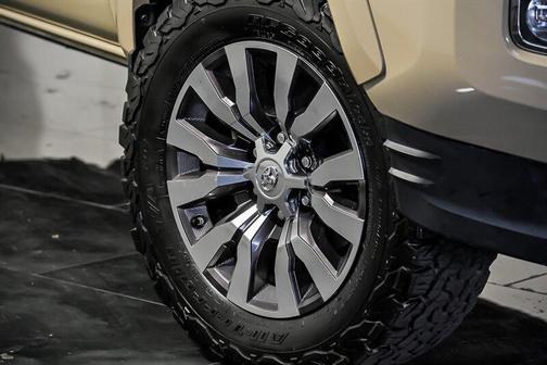 Quicksand 2020 Toyota Tacoma Limited