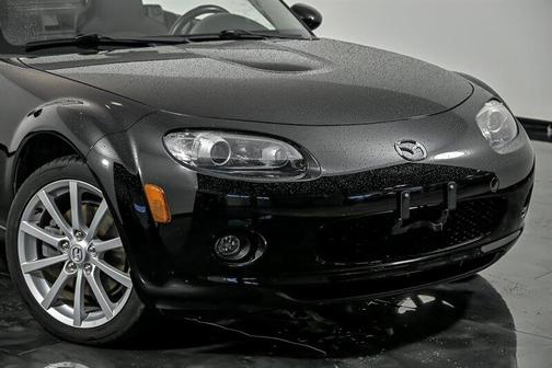 Brilliant Black 2007 Mazda MX-5 Miata Touring
