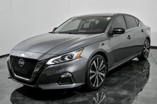 2021 Nissan Altima SR FWD