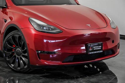 Red Multi-Coat 2022 Tesla Model Y Performance Dual Motor All-Wheel Drive