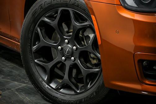 2021 Chrysler 300 Touring