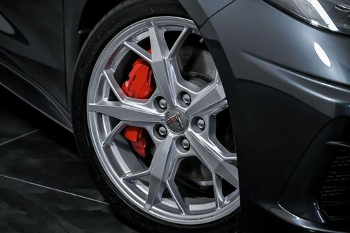 2020 Chevrolet Corvette Stingray w/2LT
