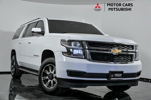 Summit White 2018 Chevrolet Suburban LT