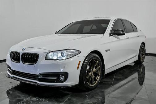 Alpine White 2016 BMW 528 xDrive