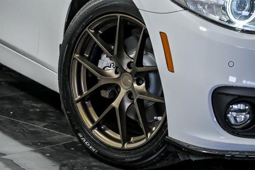 Alpine White 2016 BMW 528 xDrive