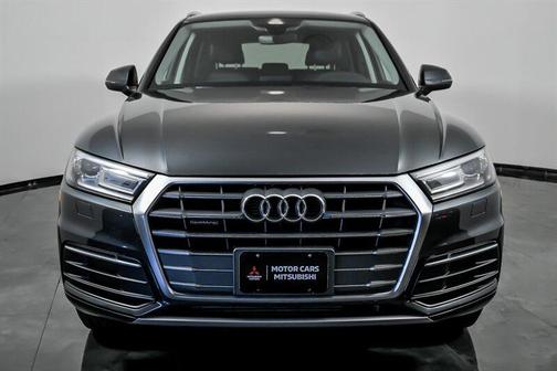 Manhattan Gray Metallic 2018 Audi Q5 2.0T Premium