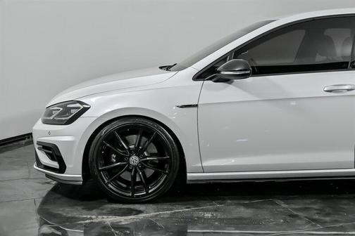 2019 Volkswagen Golf R 2.0T DSG