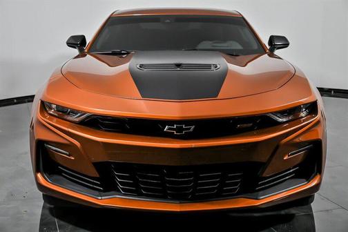 Vivid Orange Metallic 2022 Chevrolet Camaro 2SS