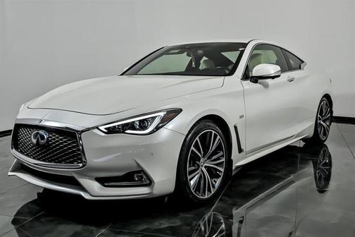 Majestic White 2018 INFINITI Q60 2.0t LUXE