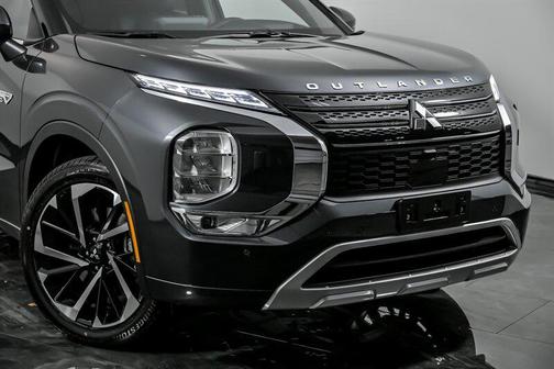 2025 Mitsubishi Outlander PHEV SEL