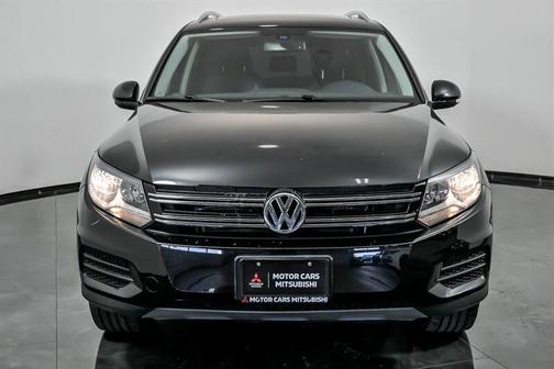 Deep Black Pearl 2017 Volkswagen Tiguan 2.0T Wolfsburg Edition