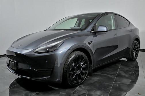 Midnight Silver Metallic 2023 Tesla Model Y Long Range Dual Motor All-Wheel Drive