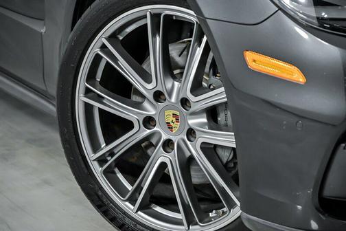 2018 Porsche Panamera 4S