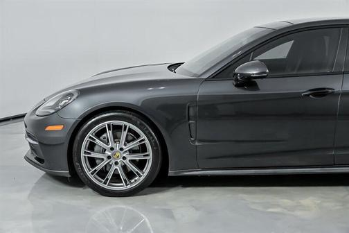 2018 Porsche Panamera 4S