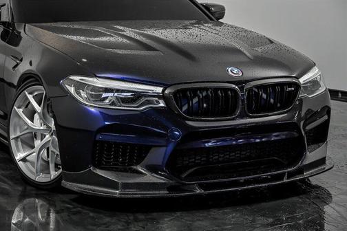 Singapore Gray Metallic 2019 BMW M5 Competition