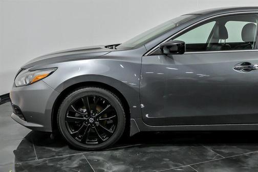 Gun Metallic 2018 Nissan Altima 2.5 SR