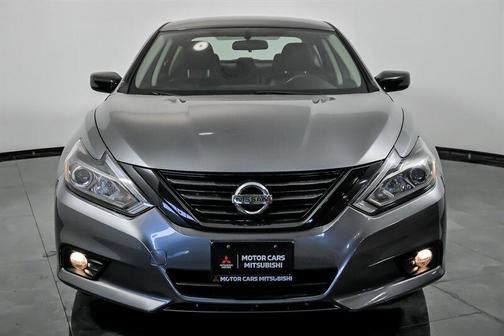 Gun Metallic 2018 Nissan Altima 2.5 SR