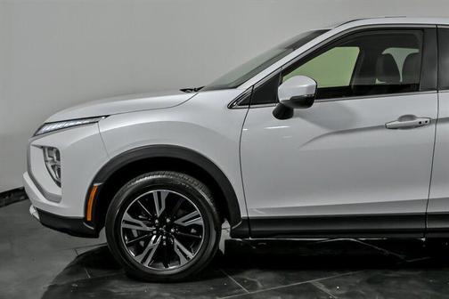 White Diamond 2024 Mitsubishi Eclipse Cross SE