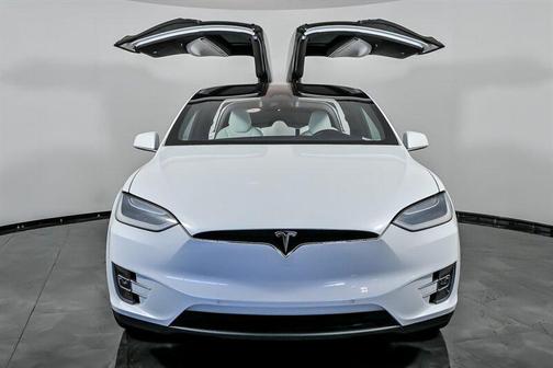 2017 Tesla Model X 75D